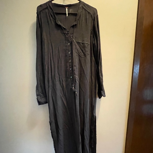 Dress - Picture 1 of 2